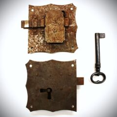 Serrure applique. rouillée 50mm Gauche